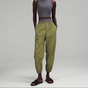 Lululemon lab High-rise Cuffed Trouser 26” size 8